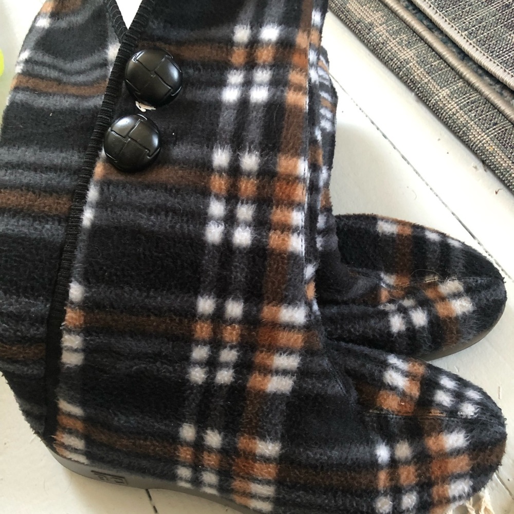 Really cute BG Footwear Boots.